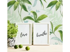 Bricoflor Tapetenmuster^Aquarell Tapete mit Blätter Muster Grüne Vliestapete Blatt Design in Wasserfarben Optik Ranken Mustertapete in Weiß Grün für Schlafzimmer