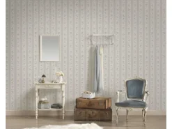 Bricoflor Dekorative Tapeten^Landhaus Tapete mit Blumen Ideal für Küche und Flur Romantische Vliestapete mit Rosen in Grau Blau im Shabby Chic