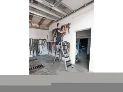 PROREGAL Klapptritte^Stufen-Stehleiter Beidseitig Begehbar mit Clip-Step Relax 2 x 3 Stufen