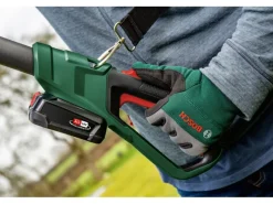 Bosch Akku Teleskop-Kettensäge UniversalChainPole 18 inkl. Akku