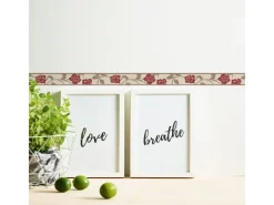 Discount Bricoflor Tapetenbordüre mit Blumen für Schlafzimmer und Esszimmer Selbstklebende Bordüre in Rot und Beige Schmale Tapetenborte aus Vlies und Vinyl