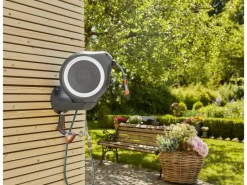 Gardena Wand-Schlauchbox RollUp M mit 20 m Gartenschlauch