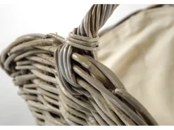 Kobolo Kaminholzkorb Kubu grey aus Rattan mit Henkel und Leinen