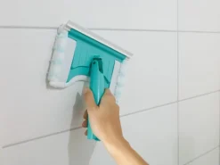 Leifheit Fliesen-& Wannenwischer Flexipad mit Teleskopstiel