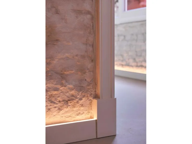 Clearance NOEL & MARQUET NMC IL10 WALLSTYL Sockelleiste Zierleiste Stuckleiste für Indirekte Beleuchtung 2 m 200 cm x 2,3 cm x 8 cm Grau